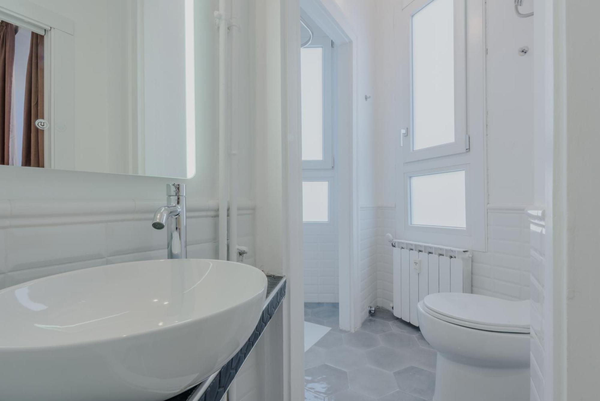 New And Functional Apartments Near The Metro Milano Esterno foto