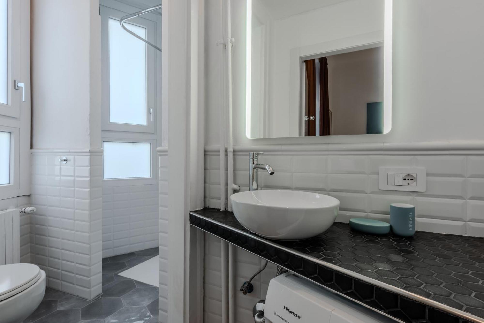 New And Functional Apartments Near The Metro Milano Esterno foto